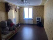 Объявление 2к. квартира 4/4 этаж, 56.3 м.кв. - на доске объявлений 2 комнатные квартиры в Лутугино и Лутугинском районе